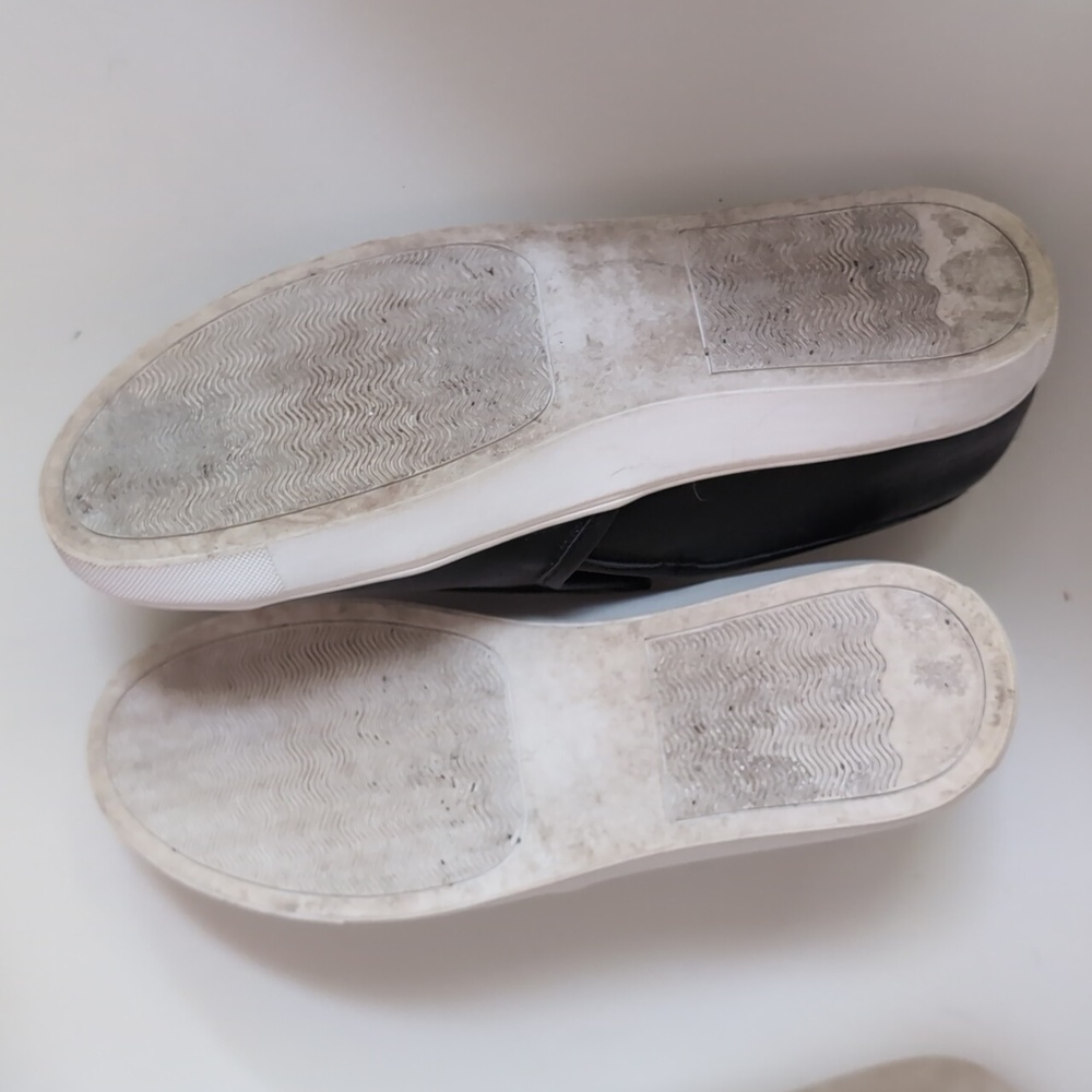 ๐ฉถ Steve Madden Black Silver Chrome Mirror Slip-On Sneakers - Picture 5 of 5